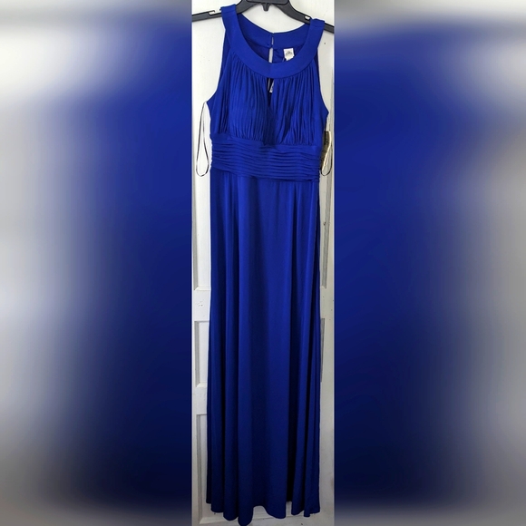Signature by Sangria Dresses & Skirts - Sangria Missy Women's Long Maxi Gown
